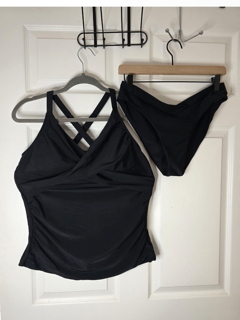 TEMP ME Black Two-Piece Swim Tankini Set. NWT Top XL - Bottom L Mismatched
